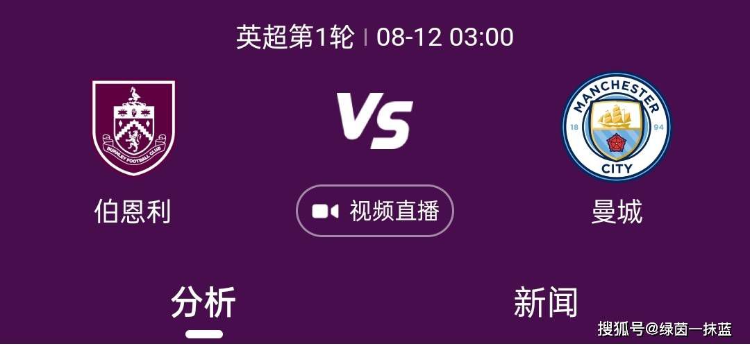 与海报同时发布的还有;伤痕主题剧照，人人遍体鳞伤，几近崩溃，家庭的瓦解就在咫尺之间